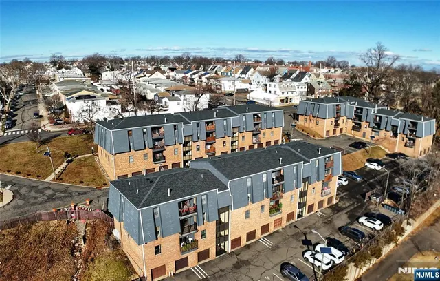 $2,400 | 700 Schuyler Avenue, Unit G34, Kearny, NJ 07032