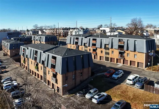 $2,400 | 700 Schuyler Avenue, Unit G34, Kearny, NJ 07032