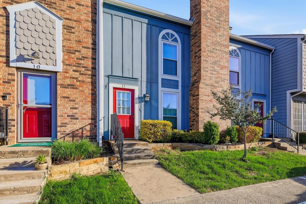 11 Abbey Road Euless, TX 76039 - Photo 1 of 18