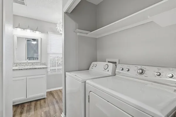 $1,750 | 11 Abbey Road, Euless, TX 76039