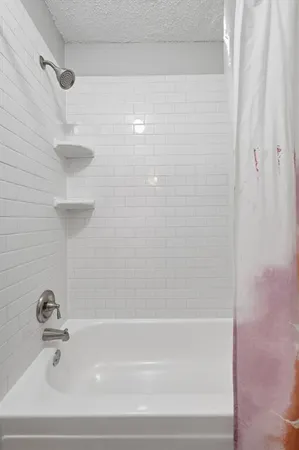 $1,750 | 11 Abbey Road, Euless, TX 76039