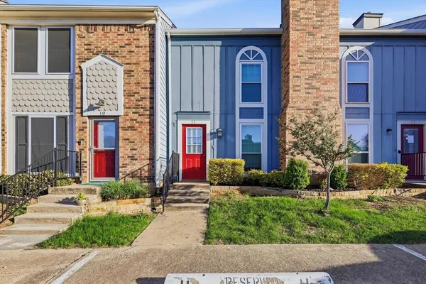 $1,750 | 11 Abbey Road, Euless, TX 76039