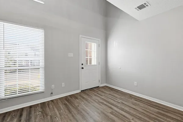 $1,750 | 11 Abbey Road, Euless, TX 76039