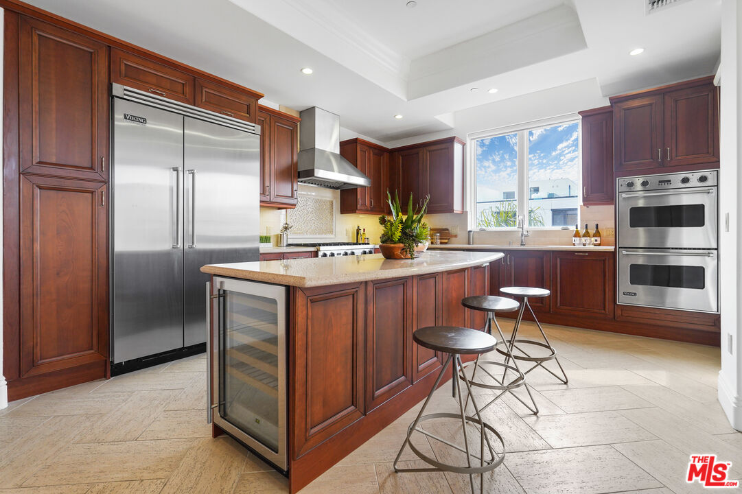 420 South Hamel Road, Unit PH1 Los Angeles, CA 90048 - Photo 2 of 30