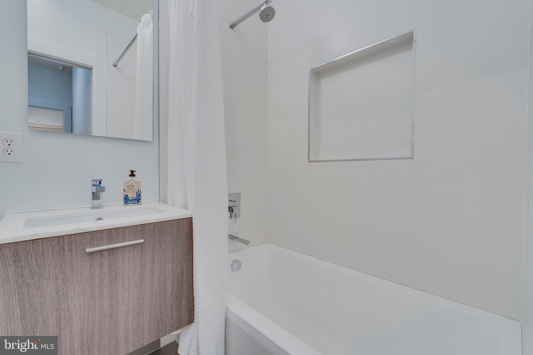 1837 Kalorama Road Northwest, Unit A Washington, DC 20009 - Photo 29 of 37 Gallery Image 29