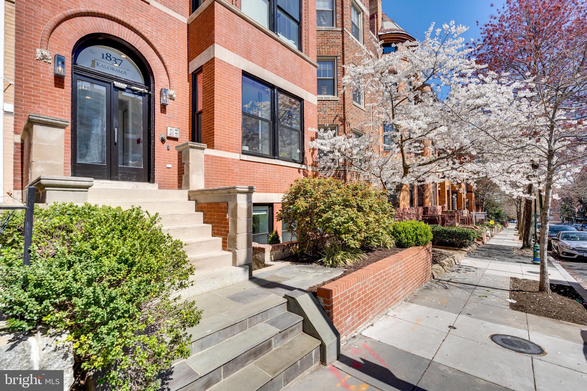 1837 Kalorama Road Northwest, Unit A Washington, DC 20009 - Photo 4 of 37 Gallery Image 4