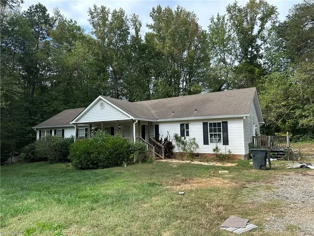 $300,000 | 6453 Wandering Lane, Pfafftown, NC 27040