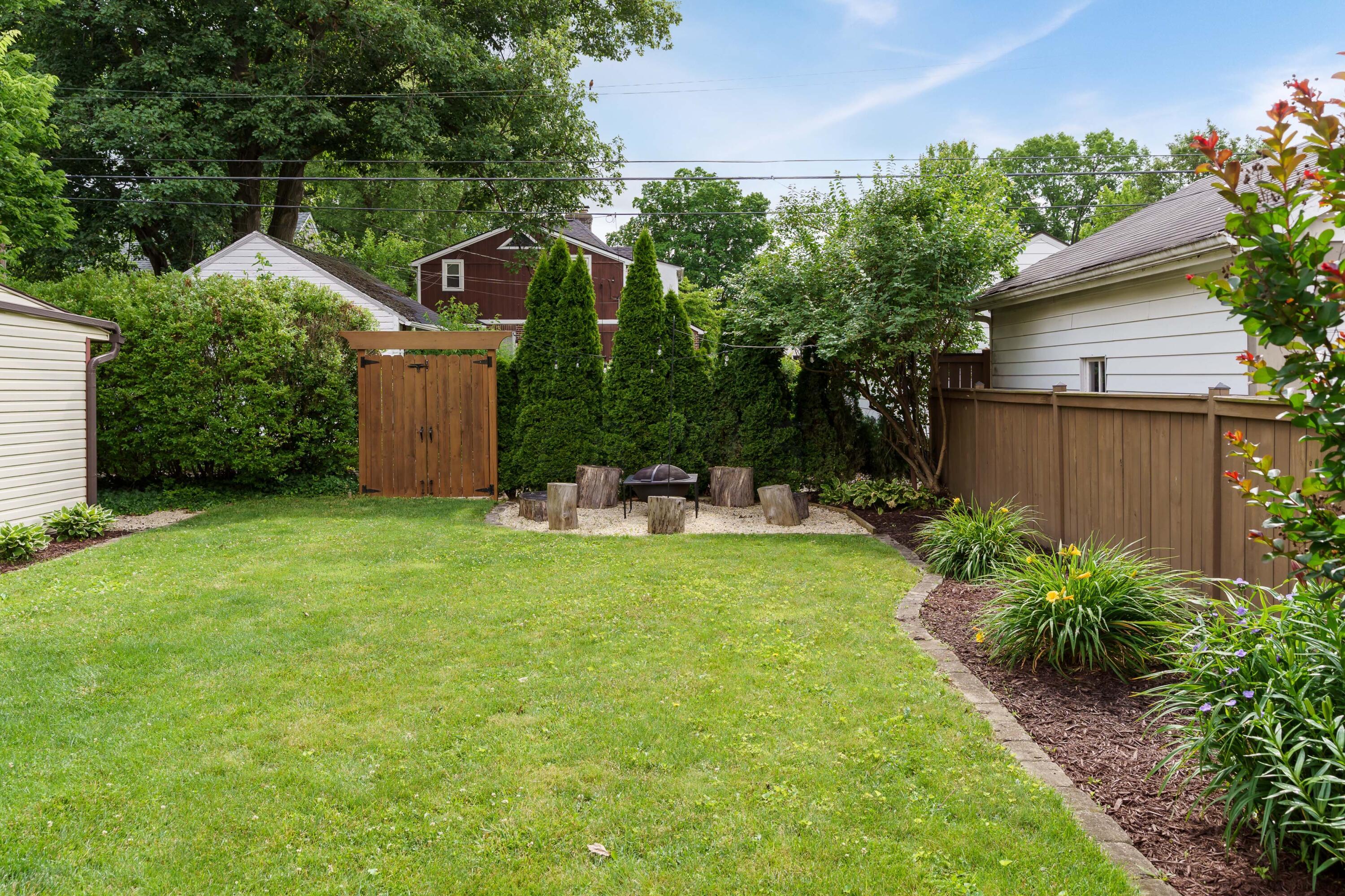976 South Cassingham Road Columbus, OH 43209 - Photo 42 of 43 976 S Cassingham Rd_42