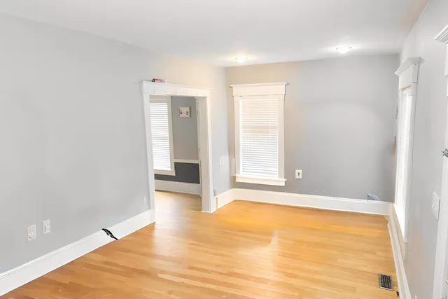 $267,000 | 939 St John Street, Elgin, IL 60120