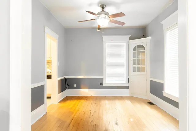 $267,000 | 939 St John Street, Elgin, IL 60120