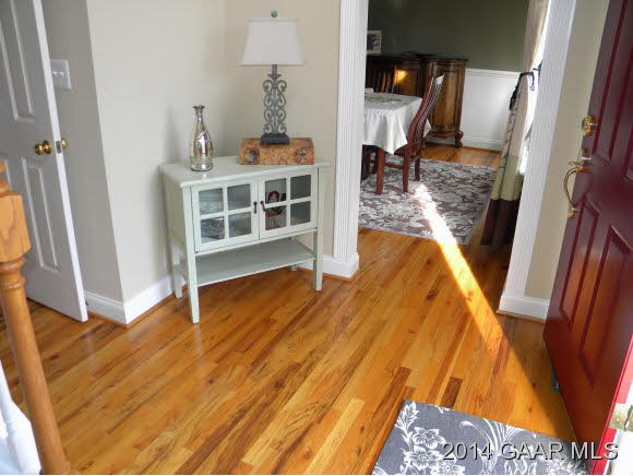 216 B Meadowbrook Road Staunton, VA 24401 - Photo 2 of 35 Gallery Image 2