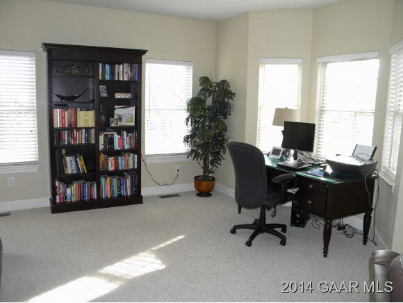 216 B Meadowbrook Road Staunton, VA 24401 - Photo 3 of 35 Gallery Image 3