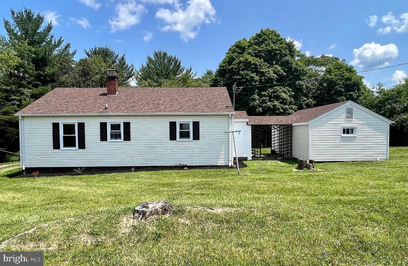 123 Fire House Road Breezewood, PA 15533 - Photo 2 of 6