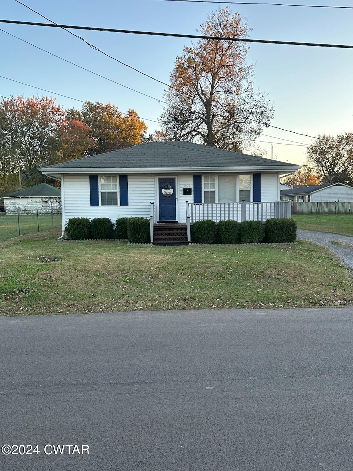 307 King Street Ridgely, TN 38080 - Photo 1 of 15 a view of a yard in front of a house