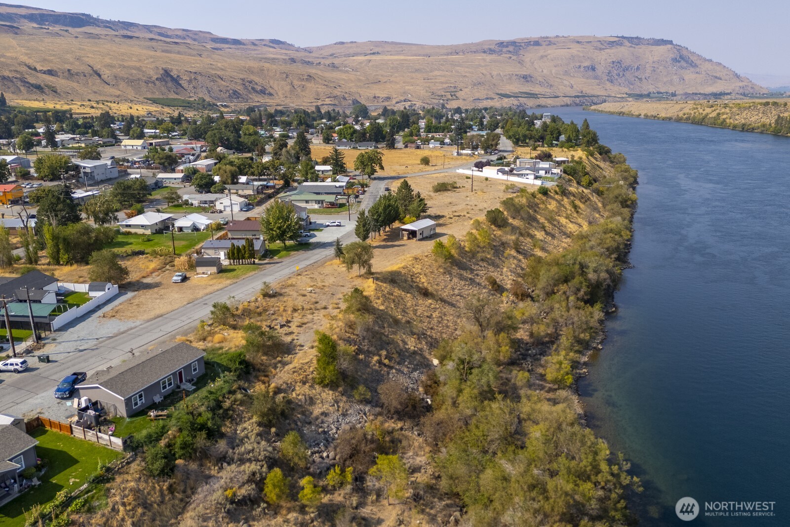 2011 Columbia Boulevard Bridgeport, WA 98813 - Photo 13 of 16