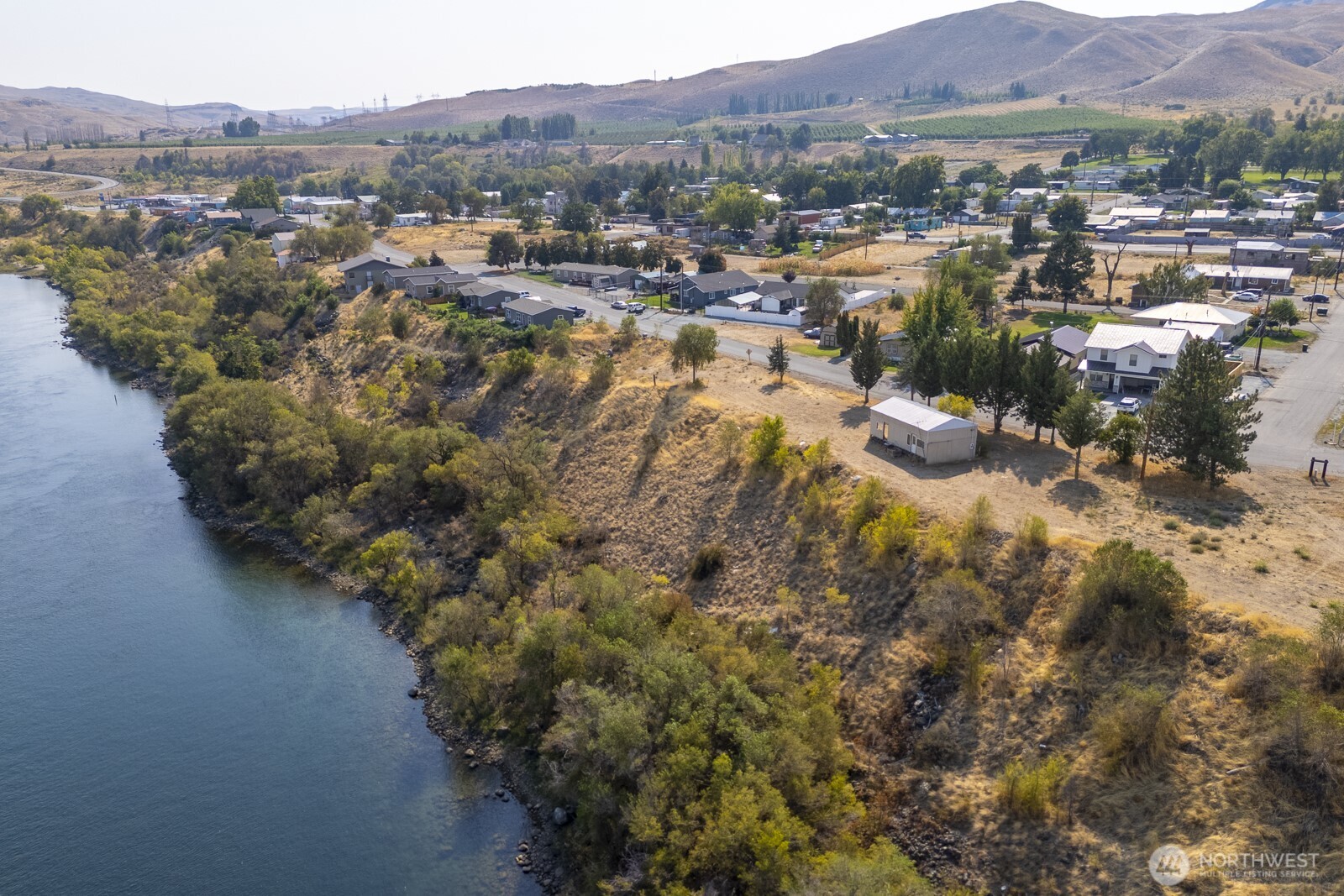 2011 Columbia Boulevard Bridgeport, WA 98813 - Photo 8 of 16