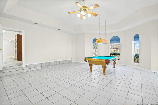$940,000 | 5280 Smith Road, Von Ormy, TX 78073