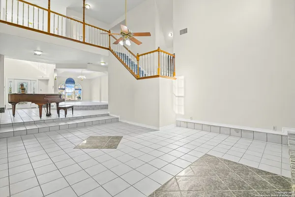 $940,000 | 5280 Smith Road, Von Ormy, TX 78073