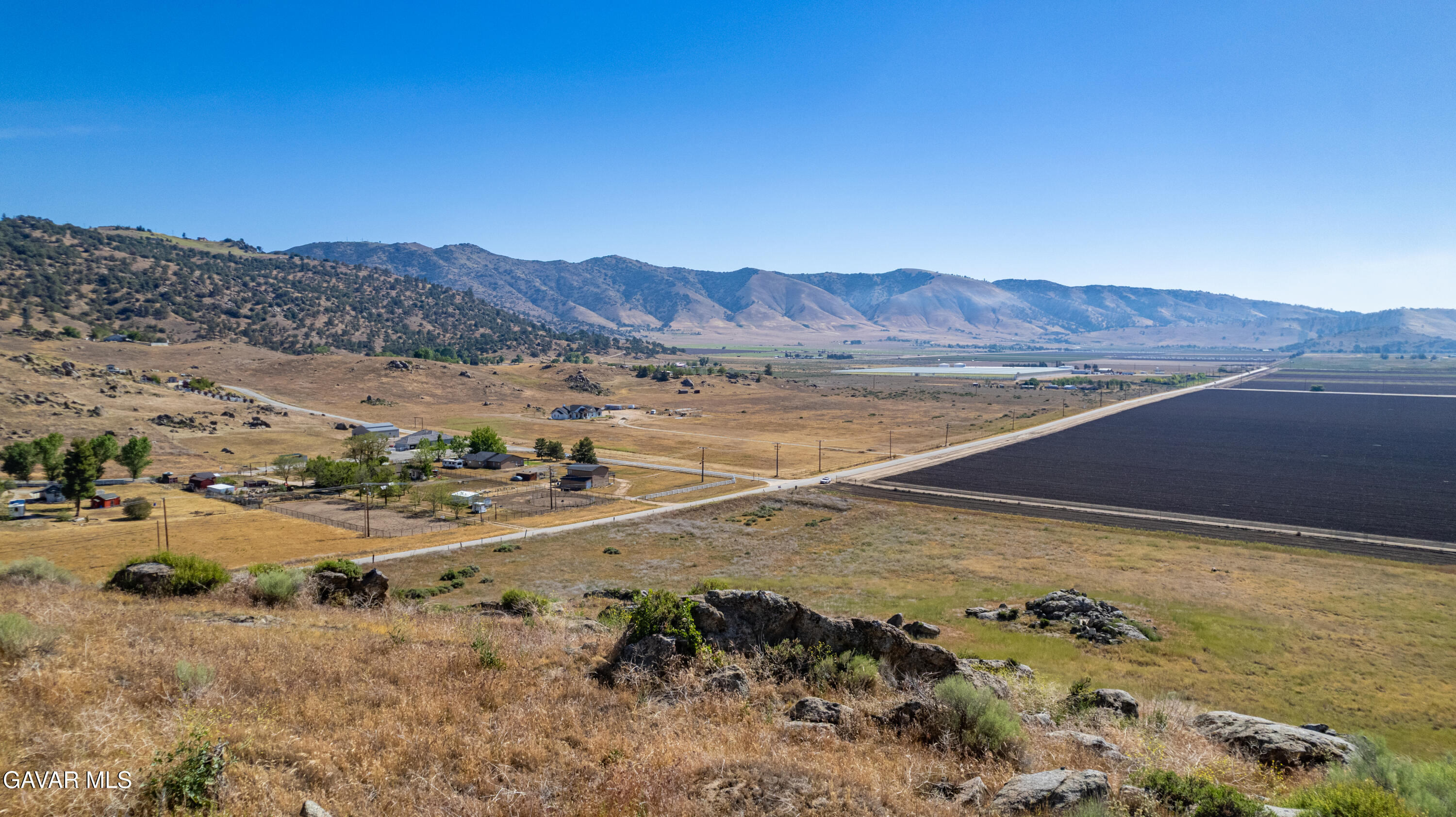 Edward Street Tehachapi, CA 93561 - Photo 12 of 15 e3DJI_0025