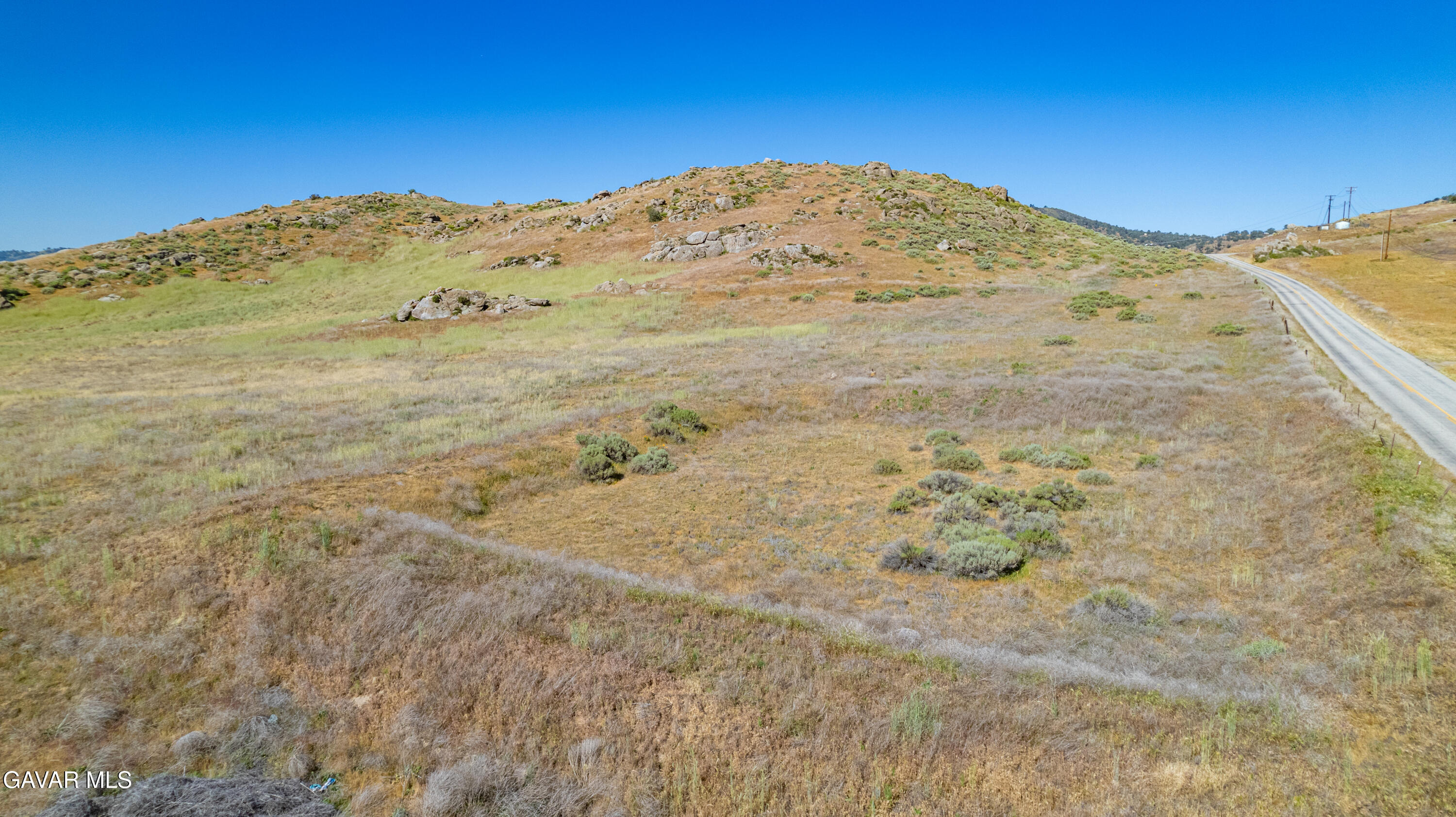Edward Street Tehachapi, CA 93561 - Photo 3 of 15 e3DJI_0036