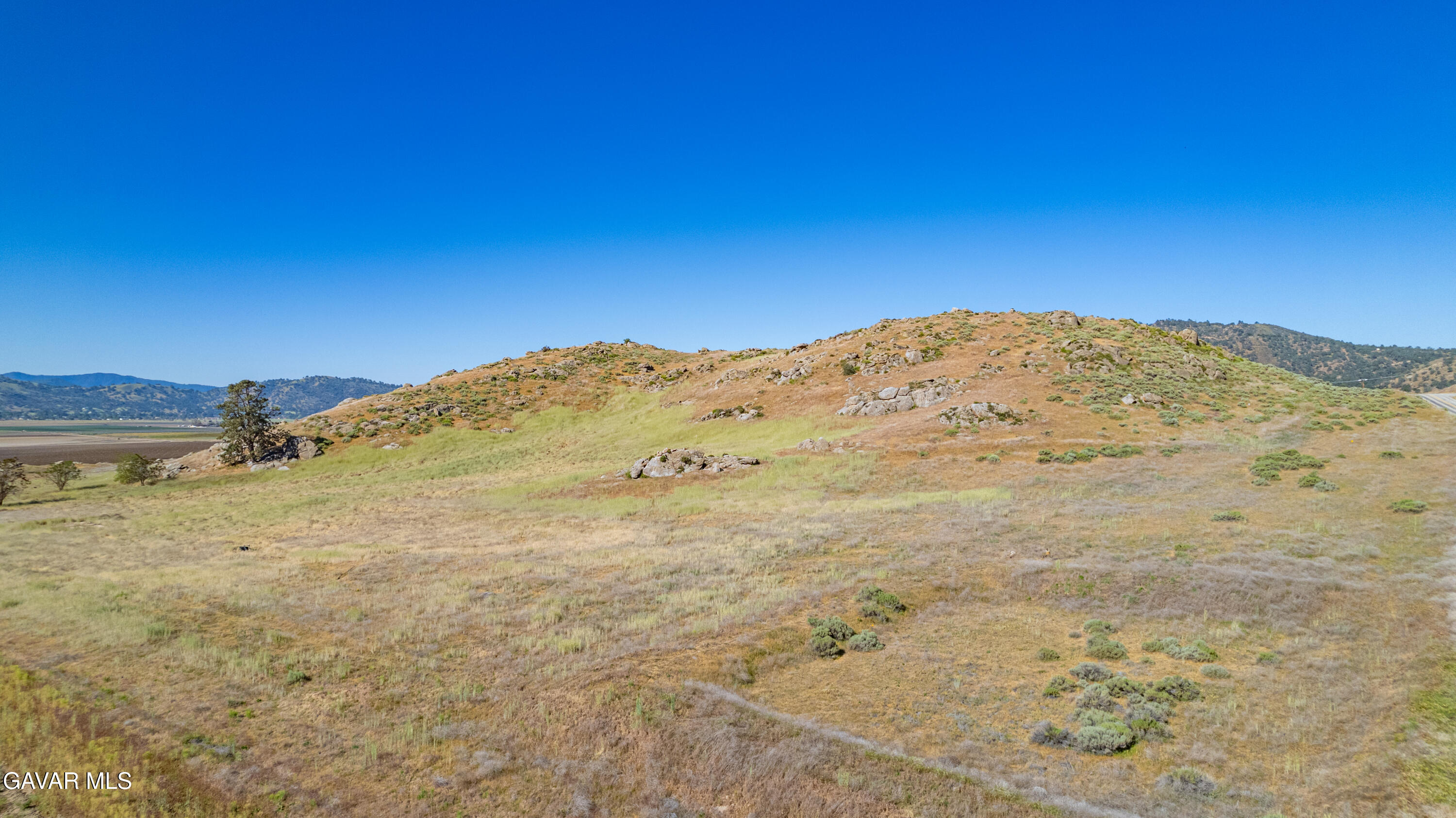 Edward Street Tehachapi, CA 93561 - Photo 5 of 15 e3DJI_0001