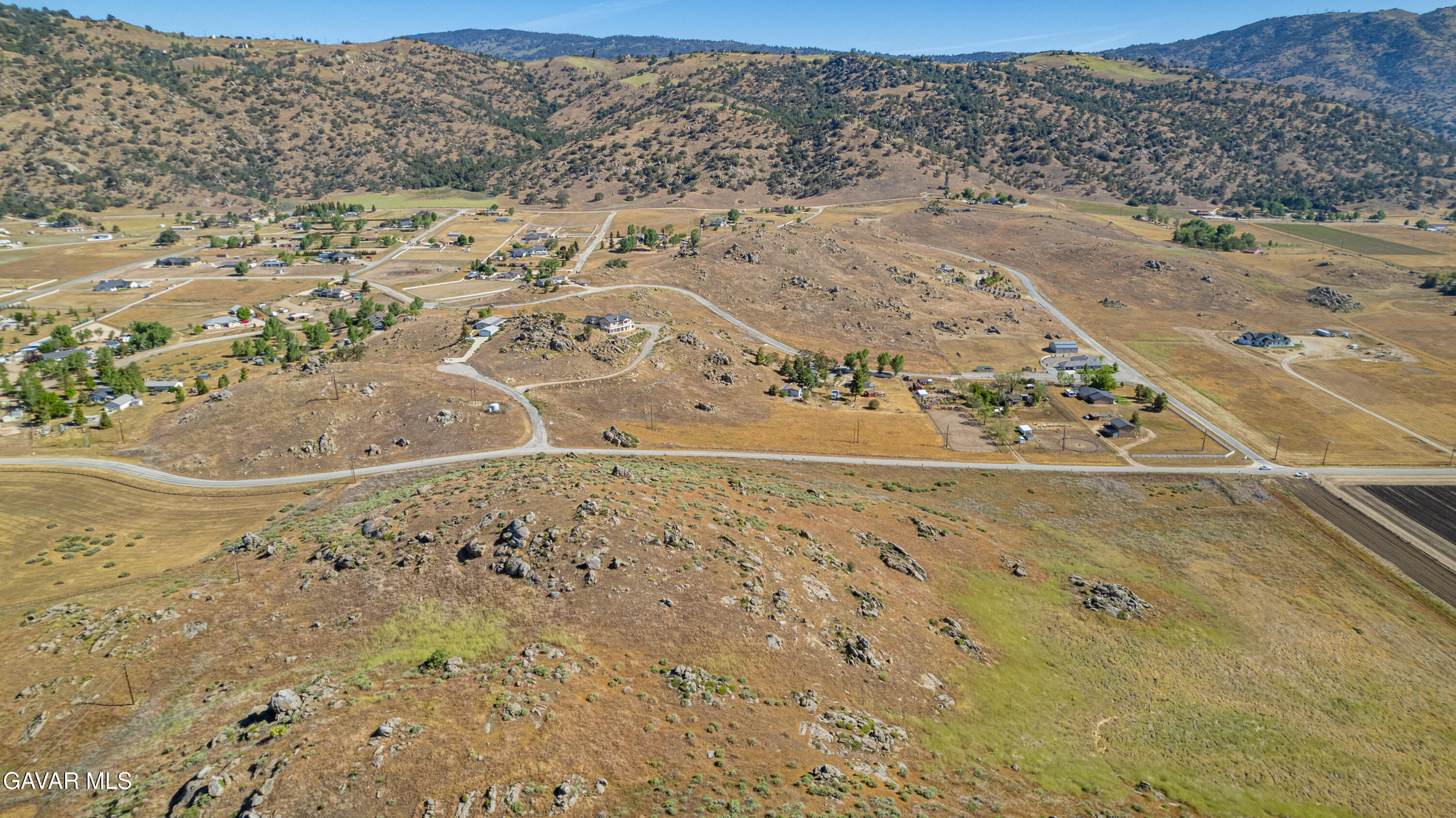 Edward Street Tehachapi, CA 93561 - Photo 8 of 15 e3DJI_0016