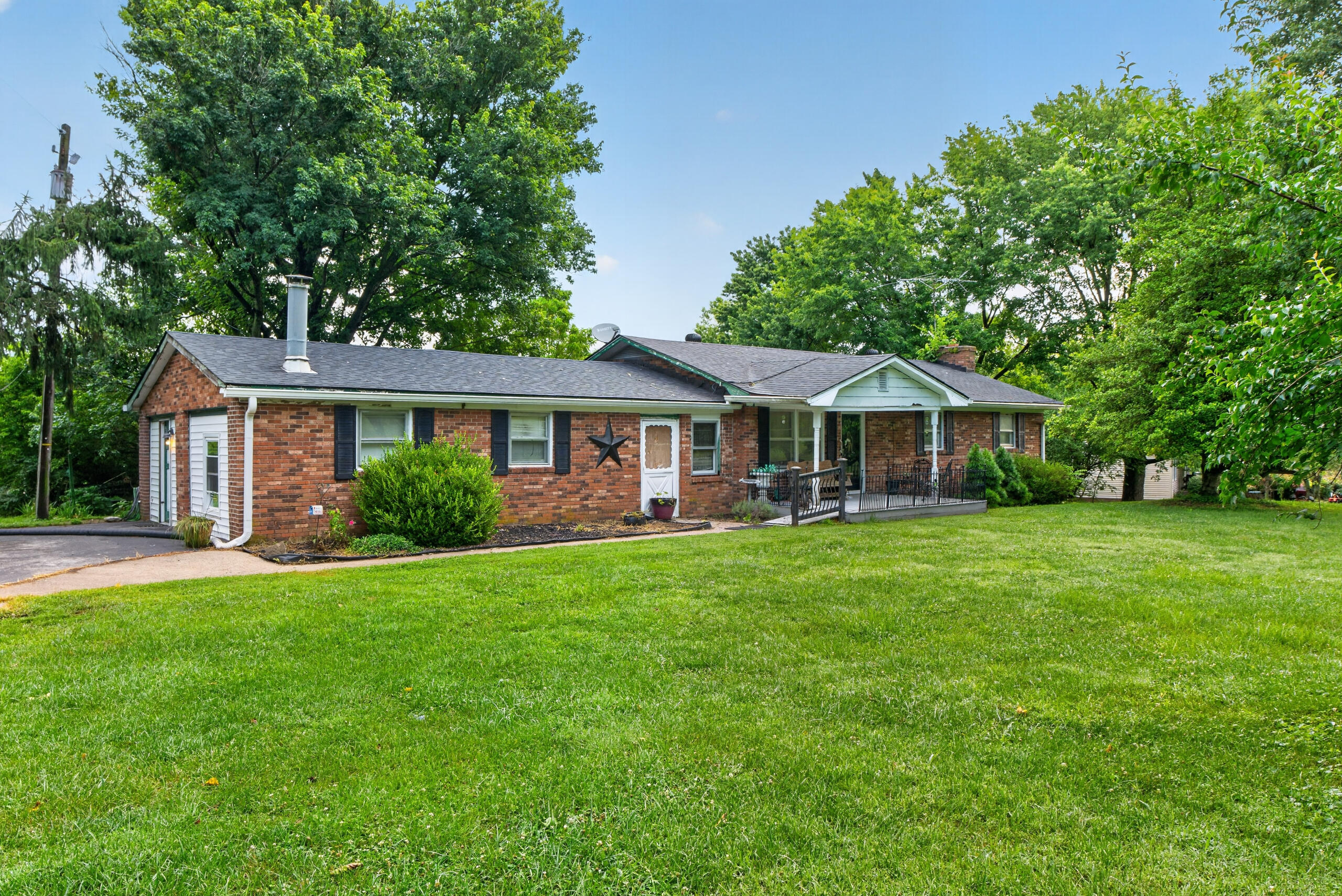 2524 Bethlehem Road Paris, KY 40361 - Photo 1 of 44 IMG_2495