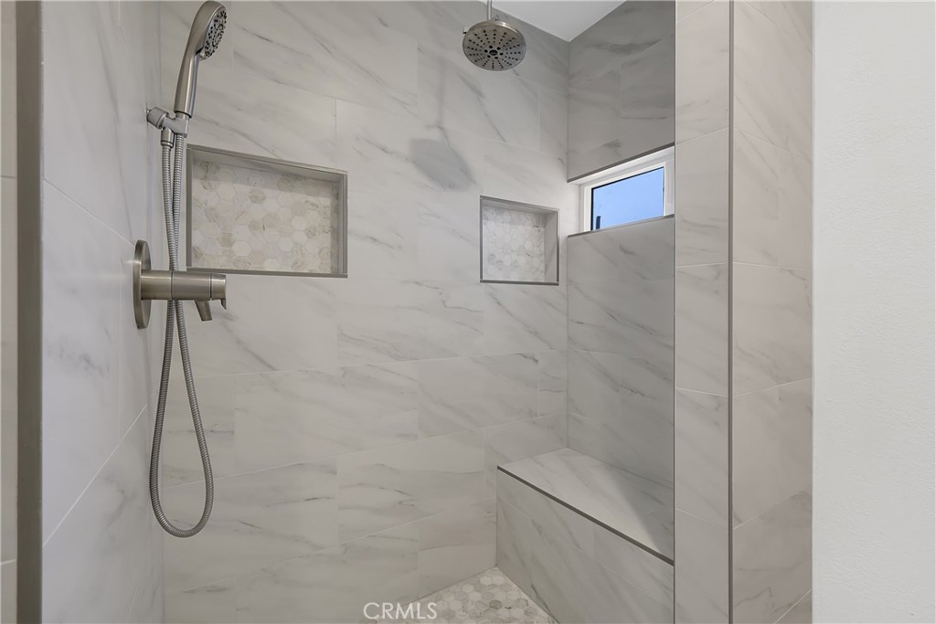 75 Lariat Loop Oroville, CA 95966 - Photo 28 of 47 a bathroom with a shower