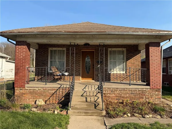 $69,900 | 5207 Pryor Avenue, St. Joseph, MO 64504