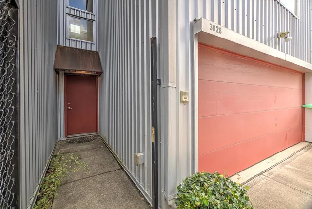 $345,000 | 3028 Commerce Street, Houston, TX 77003