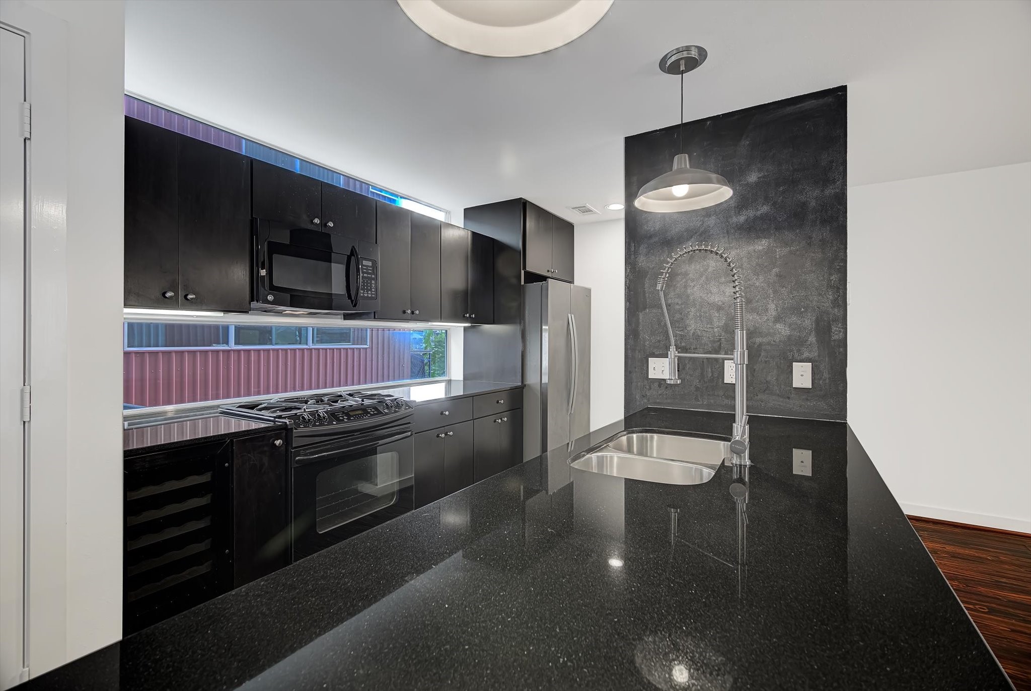 3028 Commerce Street Houston, TX 77003 - Photo 8 of 24