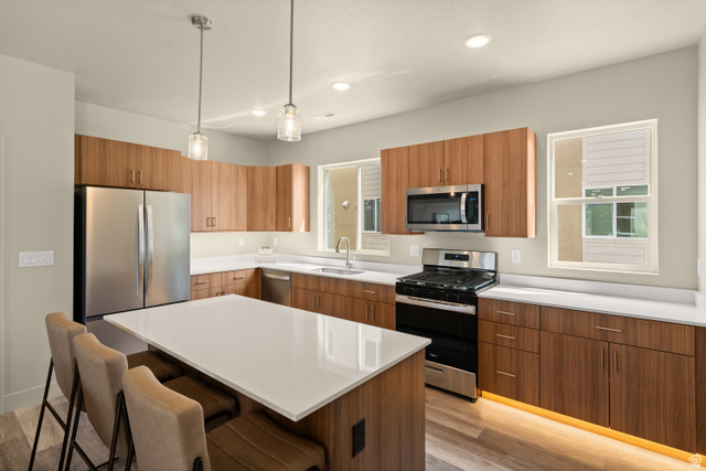 7213 Ramanee Drive Midvale, UT 84047 - Photo 4 of 30