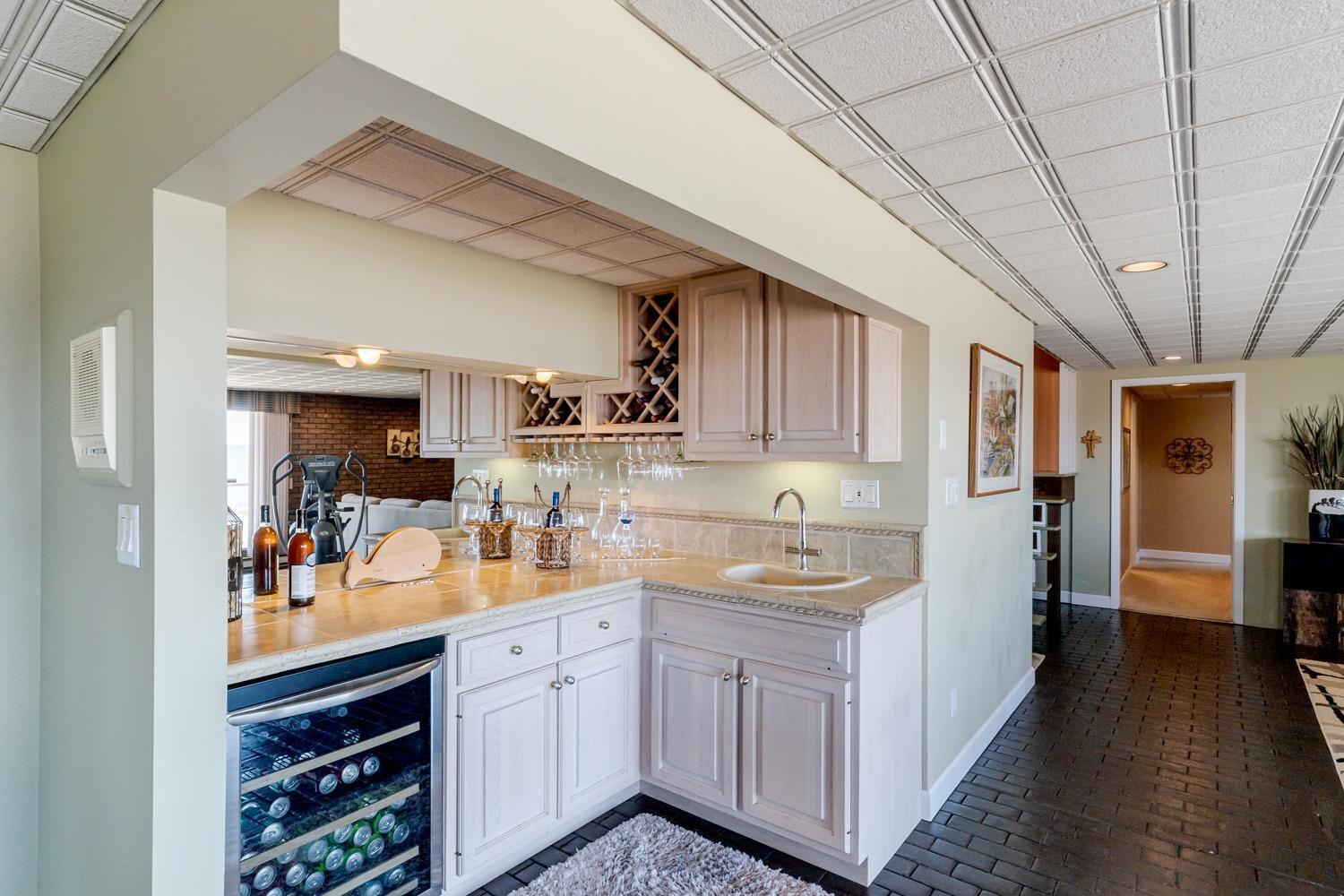 348 Neeb Road Cincinnati, OH 45233 - Photo 22 of 46 Gallery Image 22