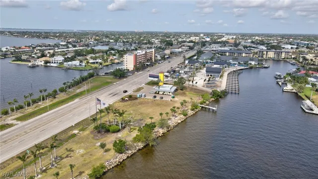 $169,999 | 1766 Cape Coral Parkway East, Unit 310, Cape Coral, FL 33904