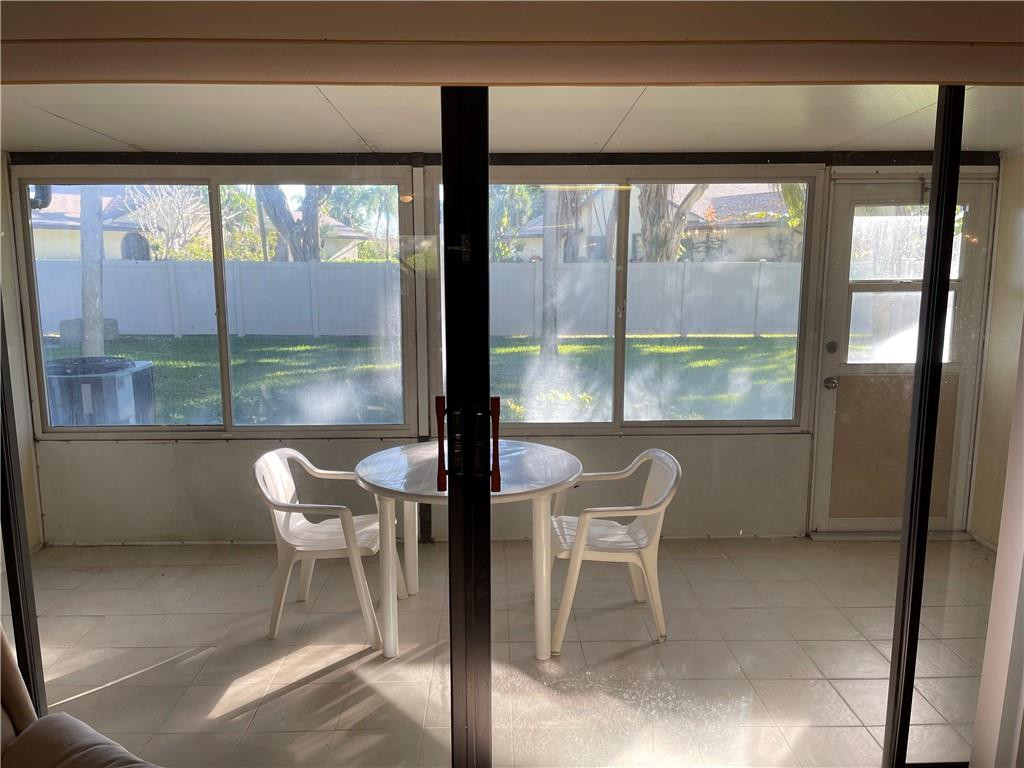23424 Southwest 53rd Avenue, Unit E Boca Raton, FL 33433 - Photo 10 of 16 Photo 10