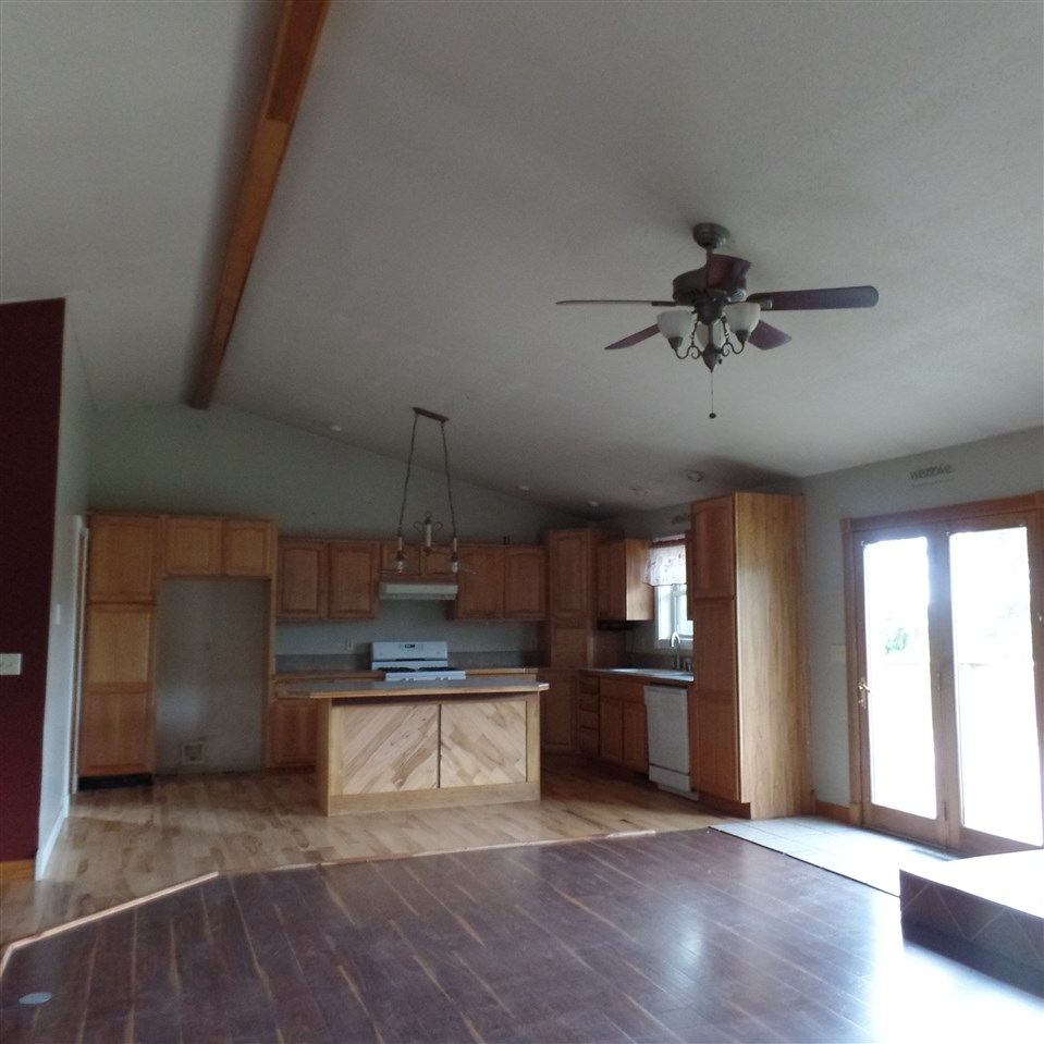 1073 East Fremont Road Shepherd, MI 48883 - Photo 11 of 32 1821859-10.JPG