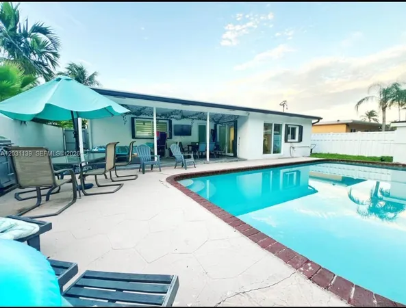 $660,000 | 11371 Northwest 32nd Manor, Sunrise, FL 33323