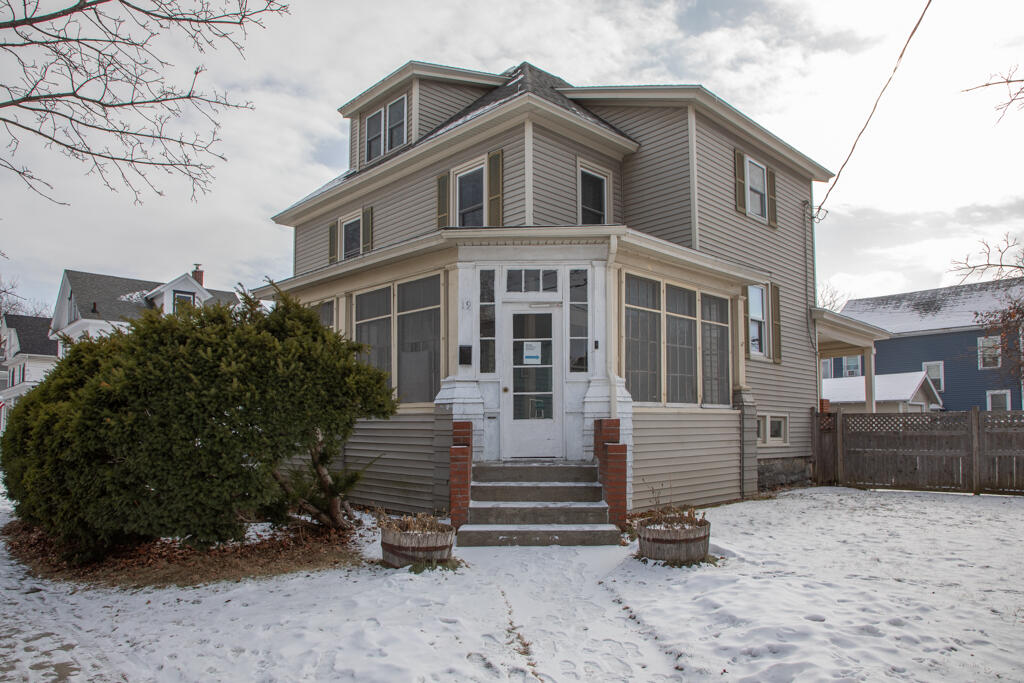 19 Stetson Avenue Plattsburgh, NY 12901 - Photo 1 of 50