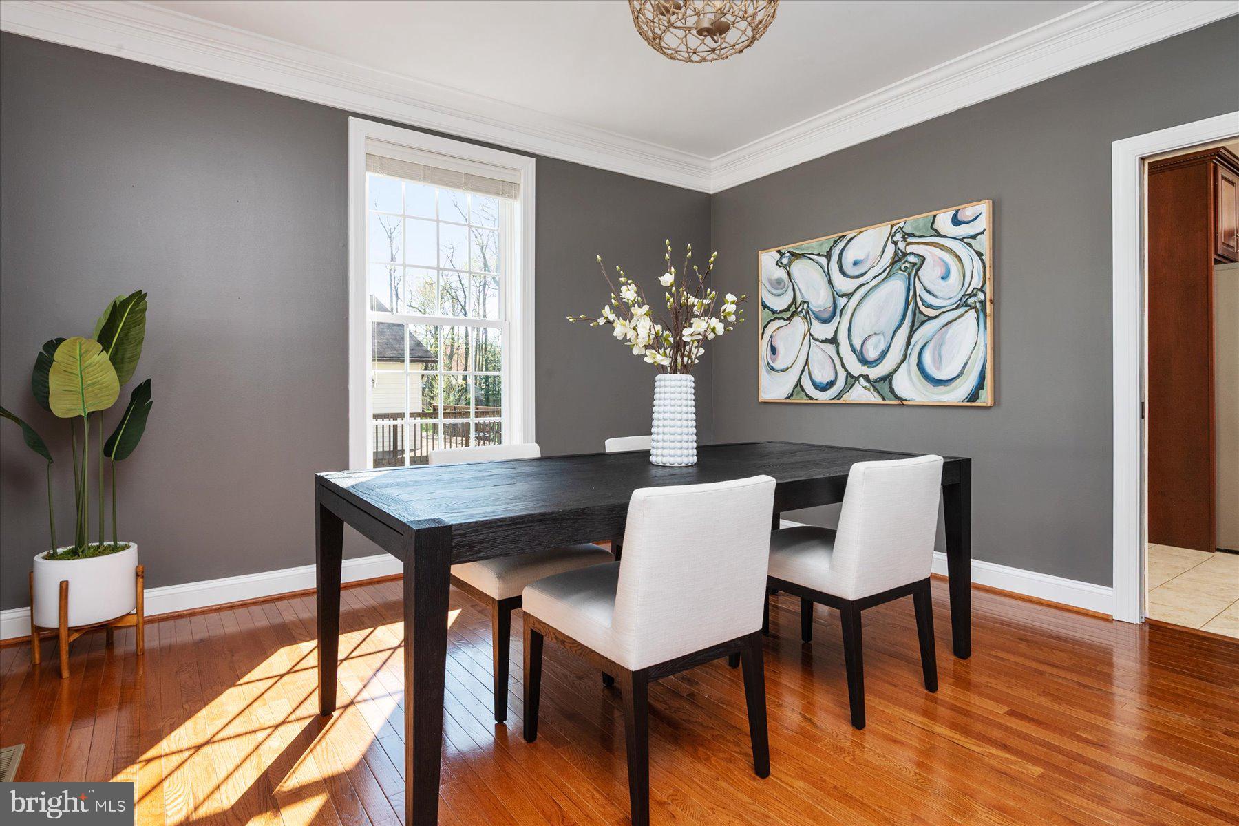 1323 Harbor Road Annapolis, MD 21403 - Photo 7 of 50 Formal Dining Room
