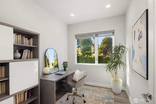 $3,898,000 | 3108 92nd Avenue Northeast, Clyde Hill, WA 98004