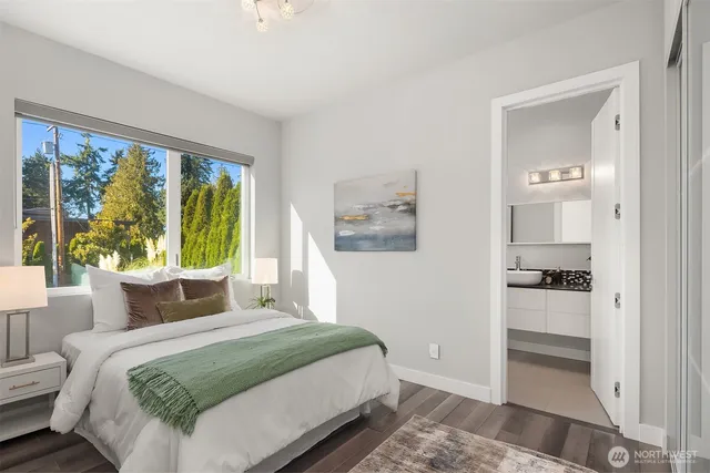 $3,898,000 | 3108 92nd Avenue Northeast, Clyde Hill, WA 98004