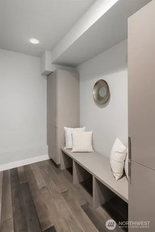 $3,898,000 | 3108 92nd Avenue Northeast, Clyde Hill, WA 98004