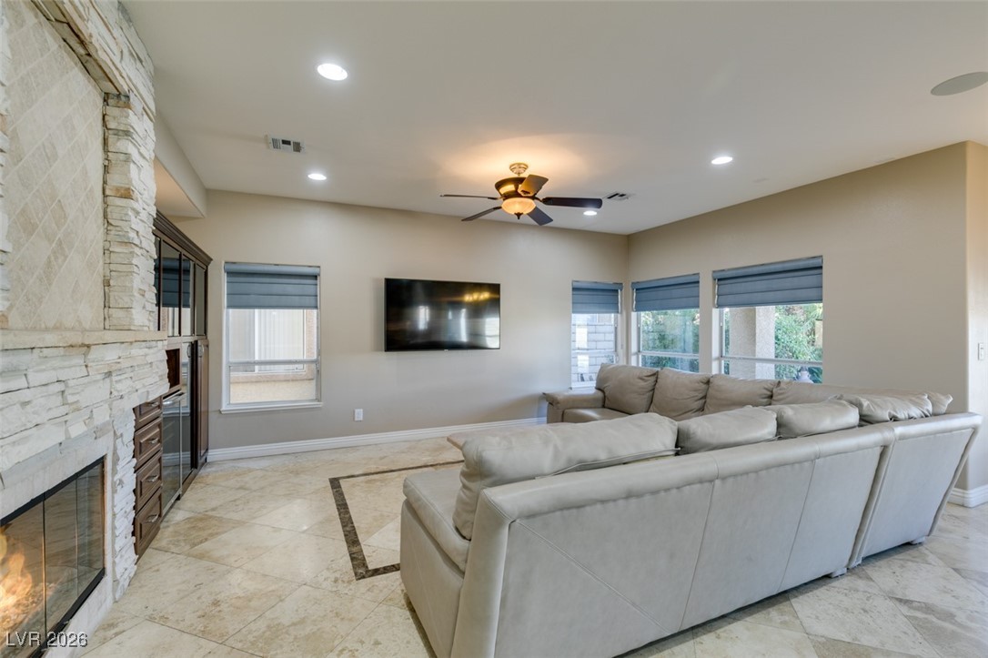 54 Grossinger Court Henderson, NV 89074 - Photo 14 of 63