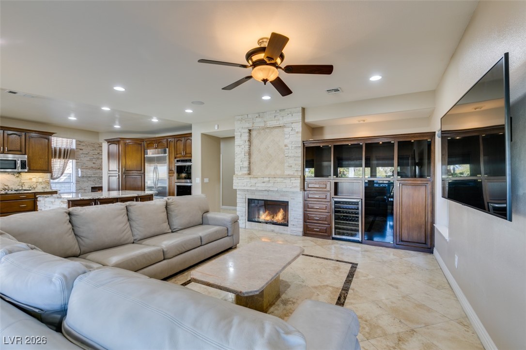 54 Grossinger Court Henderson, NV 89074 - Photo 3 of 63