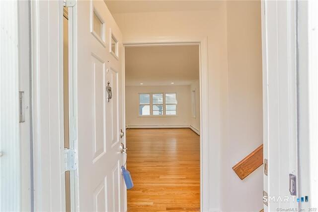 195 Silver Spring Road Wilton, CT 06897 - Photo 3 of 27 Gallery Image 3