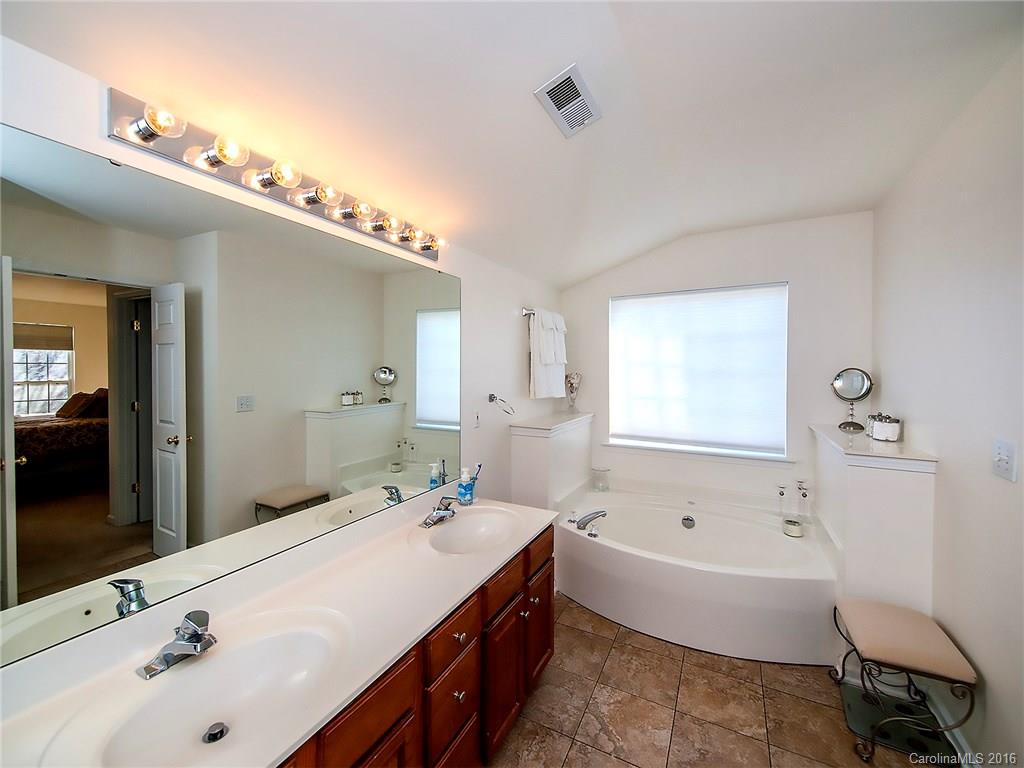 3784 Leela Palace Way Fort Mill, SC 29708 - Photo 15 of 24 Gallery Image 15