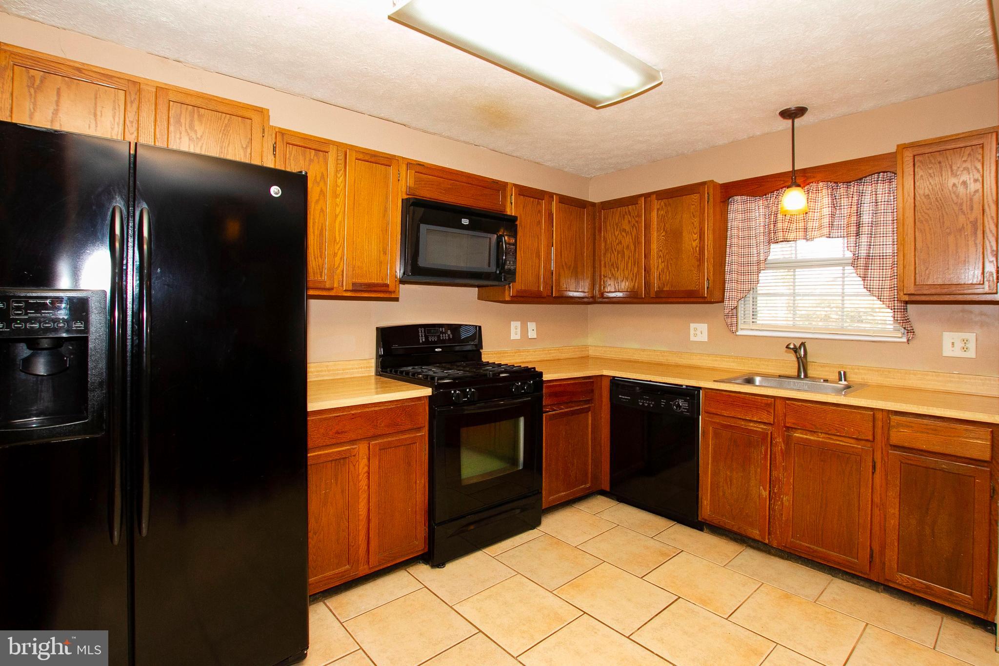 5004 Tartan Hill Road Perry Hall, MD 21128 - Photo 3 of 10 Gallery Image 3