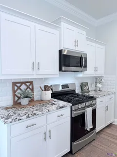 $315,000 | 654 Beaumont Drive, Gonzales, LA 70737