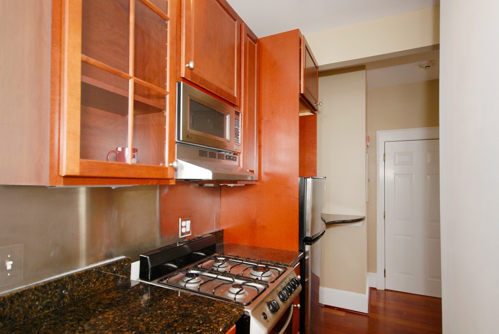75 Burbank Street, Unit 501 Boston, MA 02115 - Photo 7 of 11