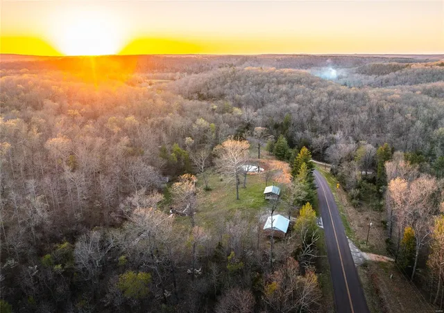 $185,000 | 382 State Hwy V, Steelville, MO 65566